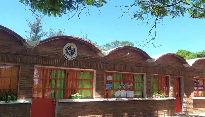 Escuela 200 -  Santa Lucia Del Este - Santa Lucía del Este