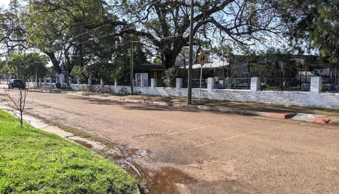 Escuela 5 - Tomas Gomensoro