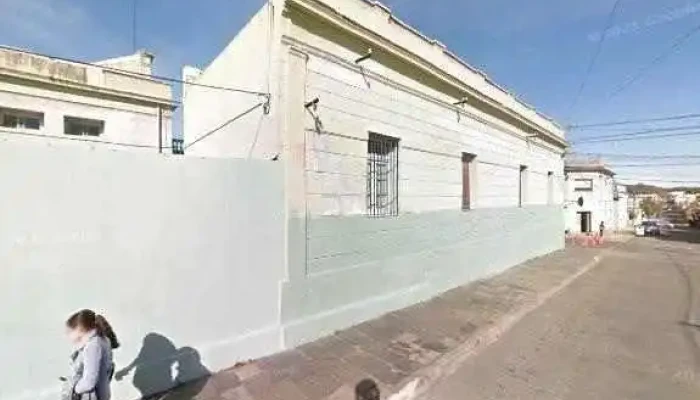 Escuela 8 -  Opinionesdeg - Minas