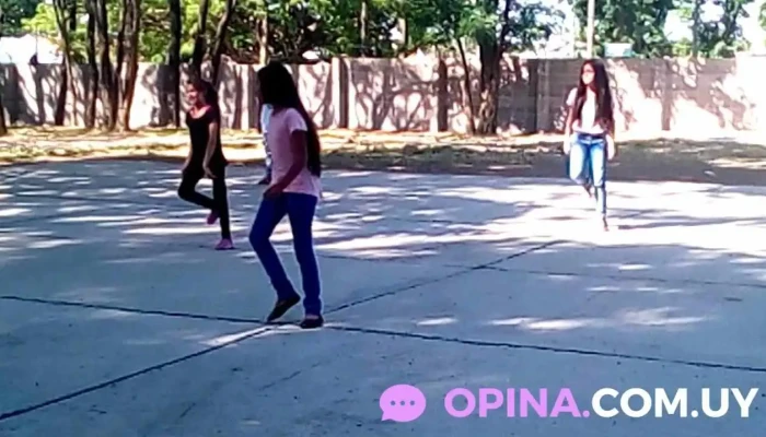 Escuela 89 Ibiray -  Videos - Montevideo