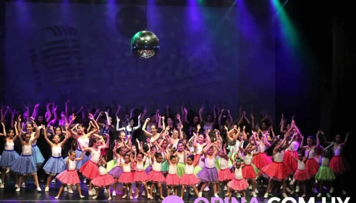 Escuela De Danza Carolina Canale -  Danza - Montevideo