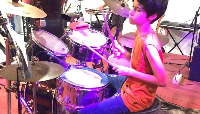 Escuela De Musica Son Riendo Opiniones - Barros Blancos