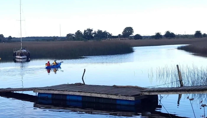 Escuela De Nautica Y Canotaje Santiago Vazquez Comentarios - Santiago Vázquez