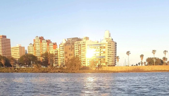 Escuela de Remo de Punta Carretas - Montevideo