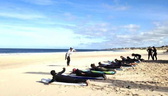 Escuela De Surf 3 Quillas -  Instagram - Piriápolis