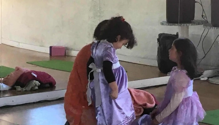 Escuela De Yoga Y Yogaterapia De Montevideo -  Comentarios - Montevideo