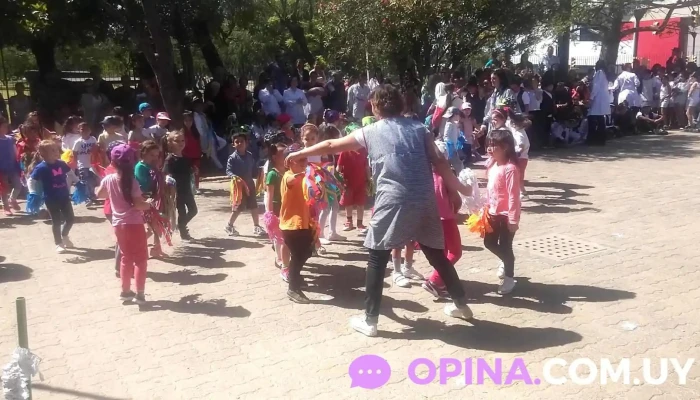 Escuela Florencio Sanchez Ndeg109   Turno Matutino Videos - Montevideo