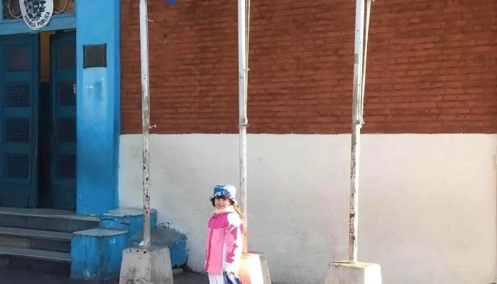 Escuela Luisa Casteran -  Donde - Montevideo