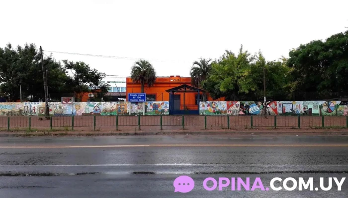 Escuela N 100 Empalme Sauce Ruta 6 Km 26500 -  Donde - Seis Hermanos