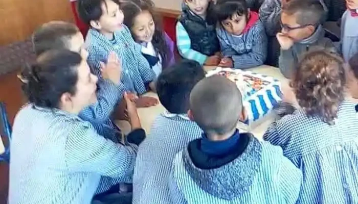 Escuela N 372 Y No 373 Estudiante - Montevideo