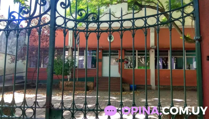 Escuela Ndeg 10 Republica De El Salvador Numero - Montevideo