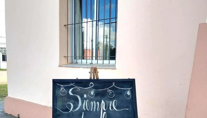 Escuela Ndeg 12 18 De Julio - 18 de Julio