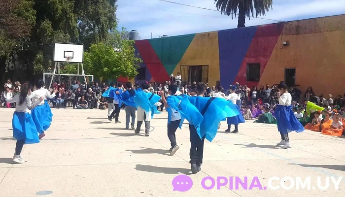 Escuela Ndeg 21   Alemania Videos - Montevideo