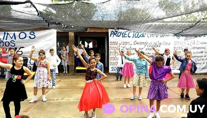 Escuela Ndeg 269 Donde - Las Piedras