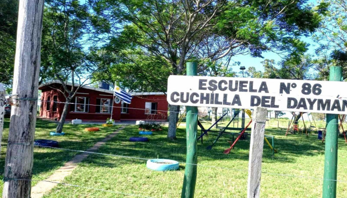 Escuela Ndeg86 Cuchilla De Dayman Abierto Ahora - Salto