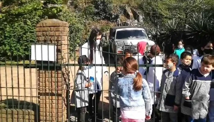 Escuela No 156 Videos - Rivera