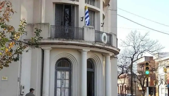 Escuela No 4 Dr Juan Zorrilla De San Martin Edificio - Salto