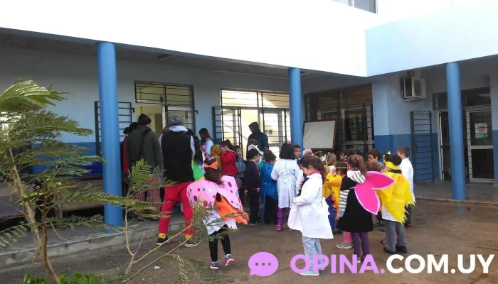 Escuela No 52 Edificio - La Paloma