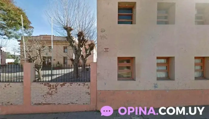 Escuela N°117 "Treinta y Tres Orientales" Habilitada de Práctica - Minas