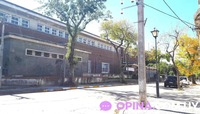 Escuela N°14 "José de San Martín" - Escuela Nº 27 "Dr. Eduardo Acevedo" - Montevideo