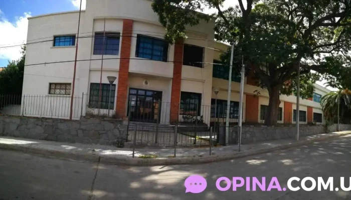 Escuela Primaria No 42 Republica De Bolivia Precios - Montevideo