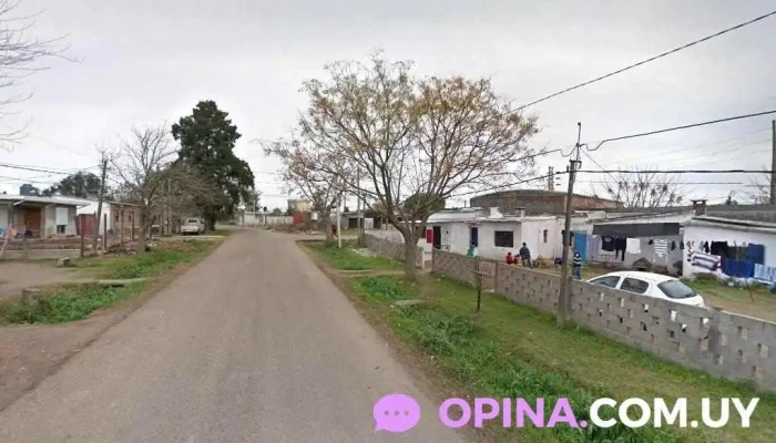 Escuela Publica - 18 De Mayo