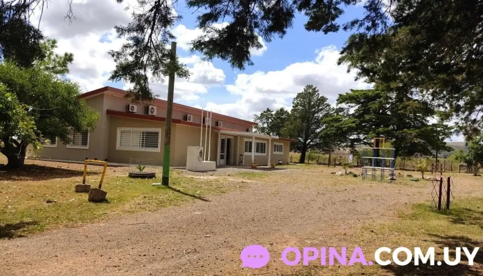 Escuela Rural n°15 Sarandí de Aigua - Departamento De Maldonado