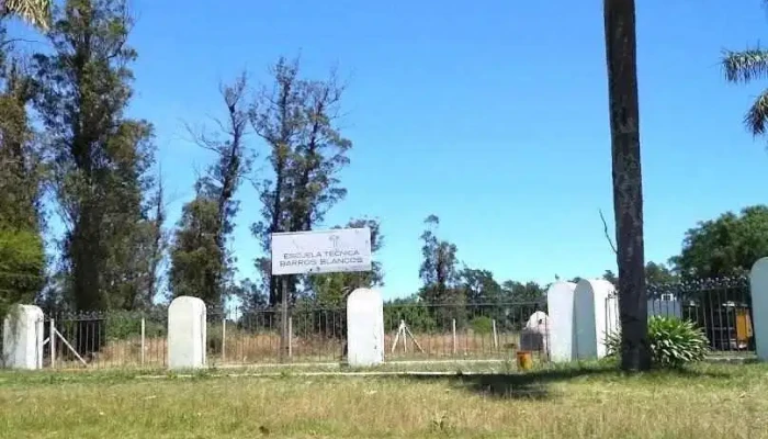 Escuela Técnica Barros Blancos - Barros Blancos