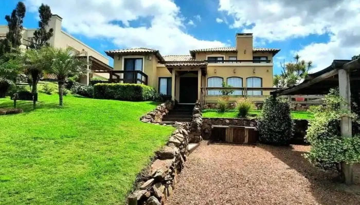 Esmeralda Amaral Real Estate -  Videos - Punta del Este