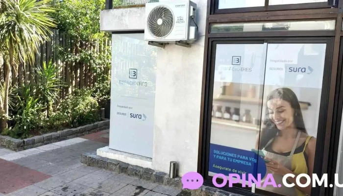 Espacio Tres -  Instagram - Montevideo