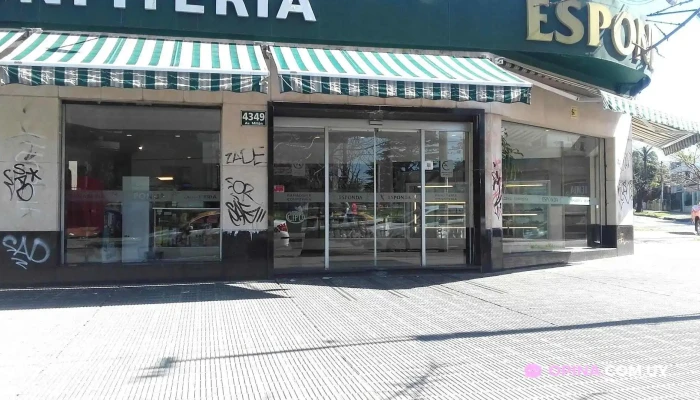 Esponda Panaderia Y Confiteria Todas - Panadería