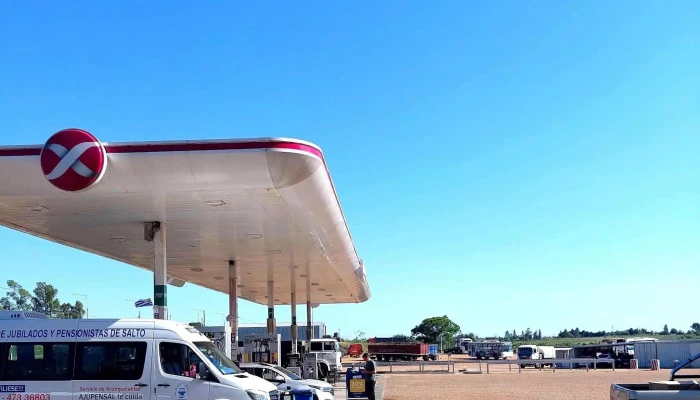 Estacion Axion Salto Comentario 2 - Gasolinera