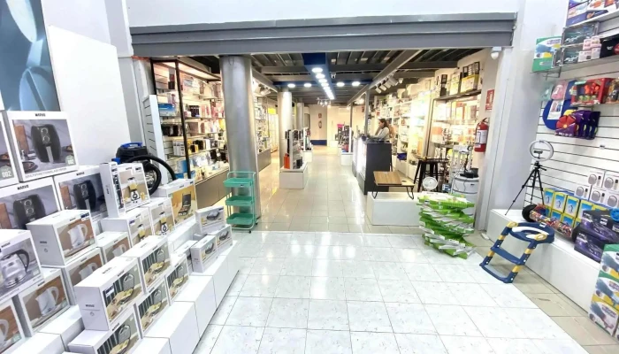 Everest Shopping - 11100 Montevideo