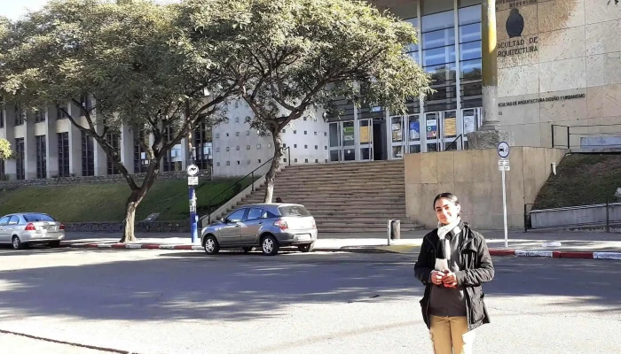 Facultad De Arquitectura Diseno Y Urbanismo Videos - Montevideo