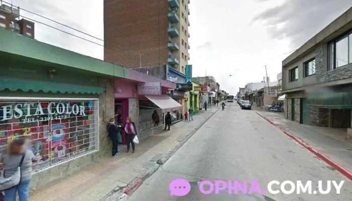 Farmacia Bosca - 15600 Pando