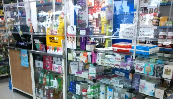 Farmacia Los Aromos -  Fotos - Camino Maldonado