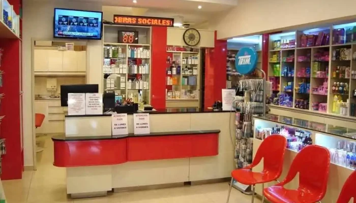 Farmacia Paysandú - Colón