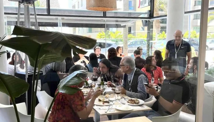 Ferran Confiteria Panaderia En Punta Del Este Ambiente - Panadería