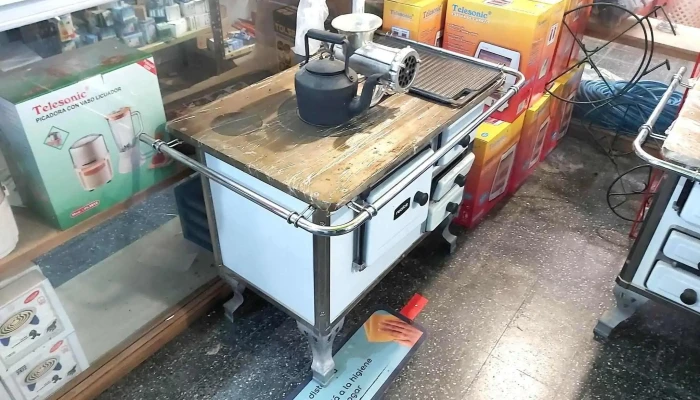 Ferreteria Dos Hermanos -  Interior - Montevideo