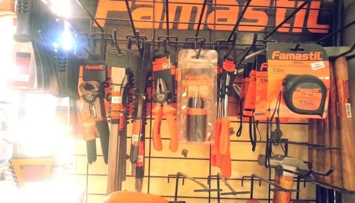 Ferreteria Y Barraca Silva - Rafaela Villagrán