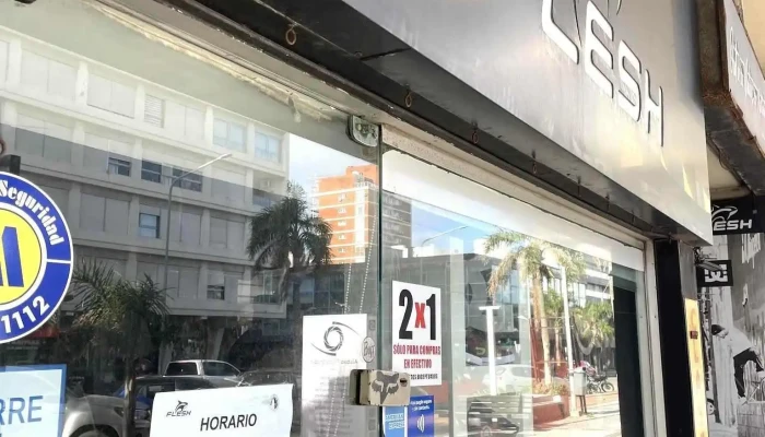 Flesh Surf Shop - 20100 Punta Del Este