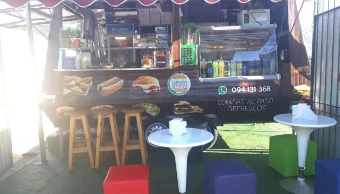 Food Truck Y Rotiseria Sabores Nuestros Ambiente - Bar restaurante