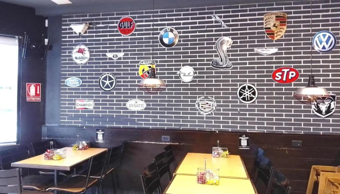 Garage Burger Punta Carretas:  Ambiente - Hamburguesería