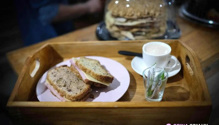 Ginebra Coffee Cake Comidas Y Bebidas - Cafetería