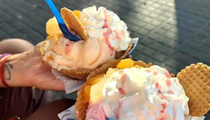 Grido Helado:  Comidas Y Bebidas - Heladería