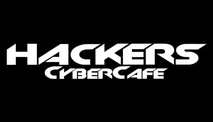 Hackers Cyber Cafe Del Propietario