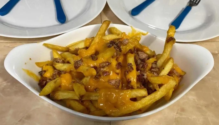 Hamburgueria Los Vecinos:  Papas Fritas