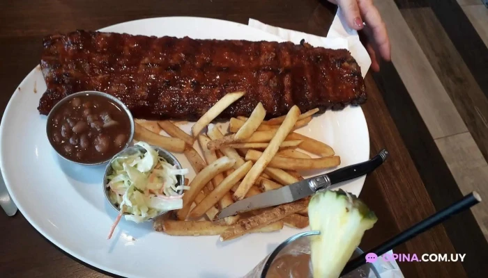 Hard Rock Cafe:  Montevideo Costillas