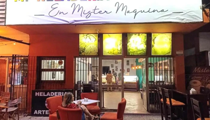 Heladeria Cafeteria Artesanal Mister Maquina Atlantida - Heladería