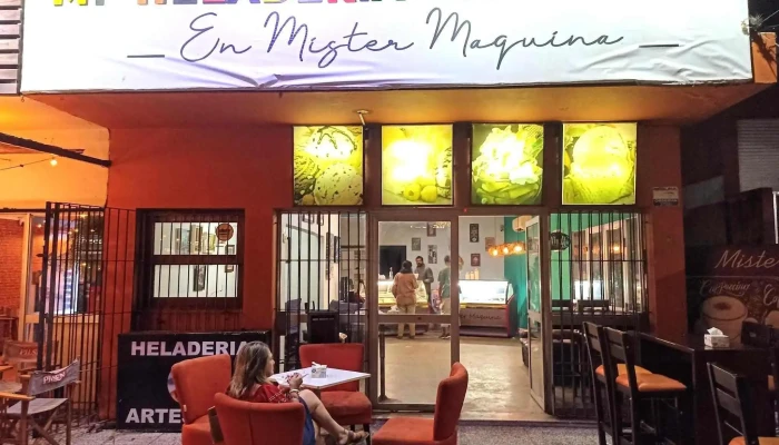 Heladeria Cafeteria Artesanal Mister Maquina Todo - Heladería